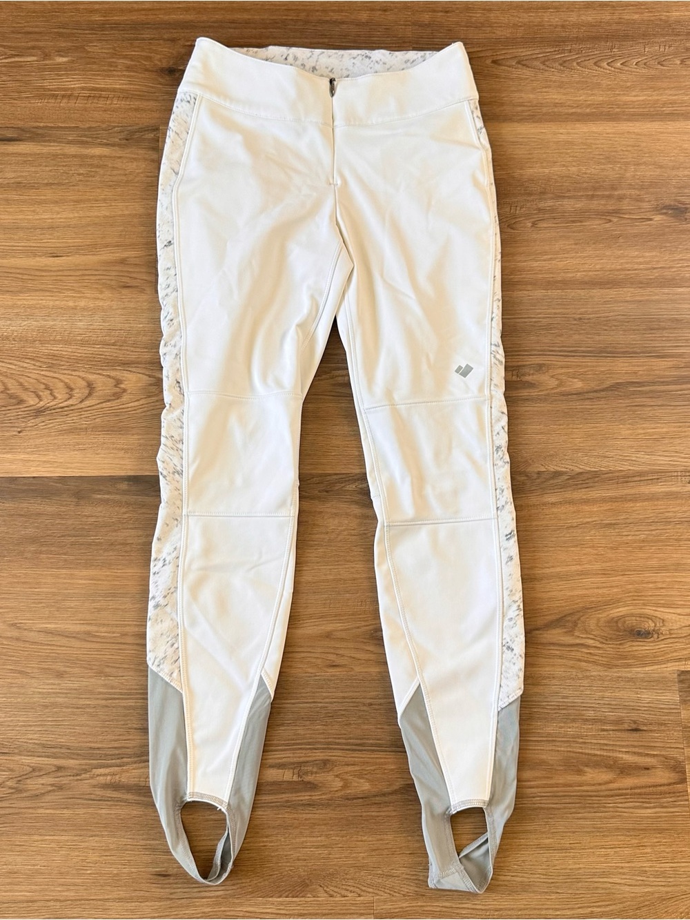Obermeyer Jinks ITB Softshell Ski Snow Pants White Women 4 Slim Waterproof EUC